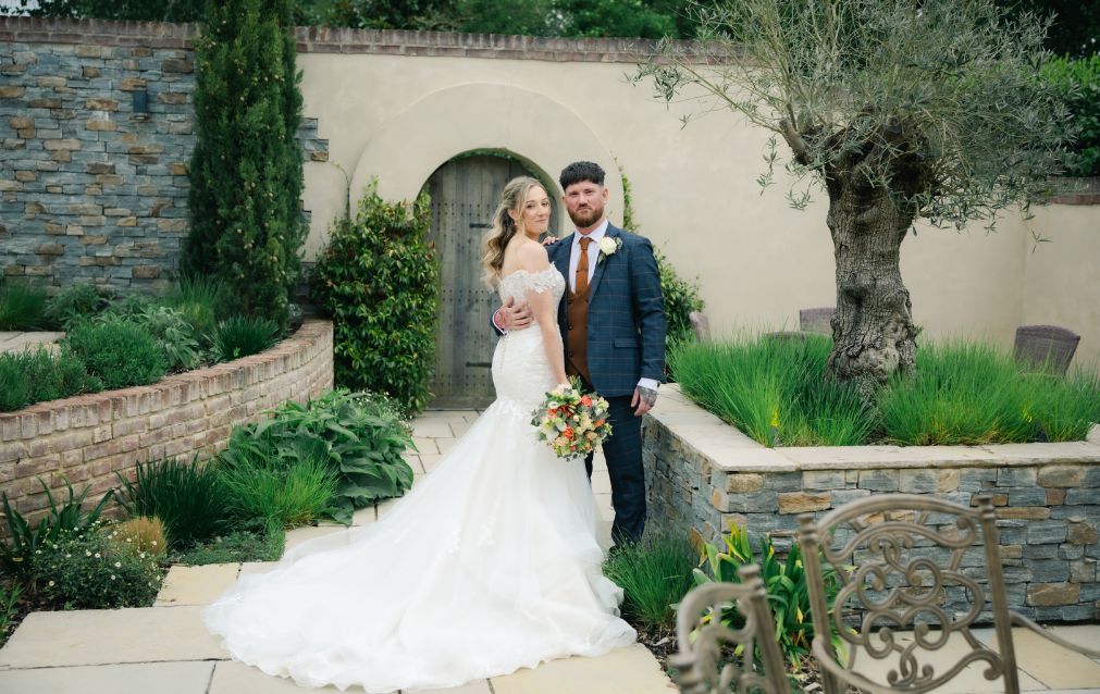 Abbie & Brett - Wedding at Coltsfoot
